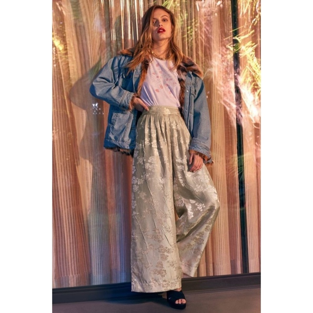 UO Delphine Floral Wide-leg Pant - Picture 5 of 5